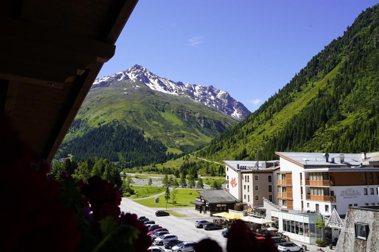 Hotel Mittagskogel Pitztal Sankt Leonhard im Pitztal Exterior foto