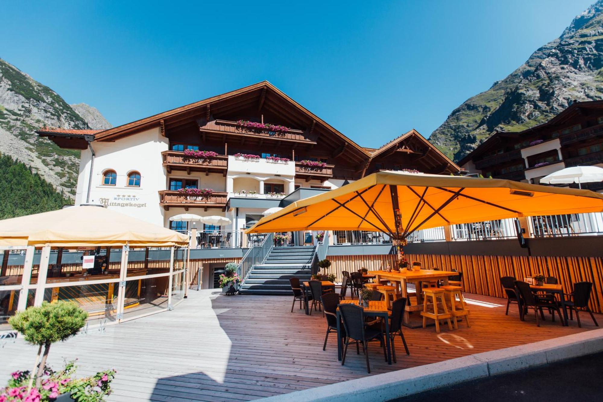Hotel Mittagskogel Pitztal Sankt Leonhard im Pitztal Exterior foto
